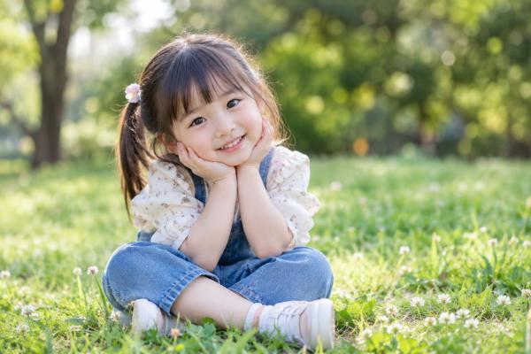 兩個乳氣活鮮的小孫女，竟成了六旬奶奶的學佛良緣(幽蘭)