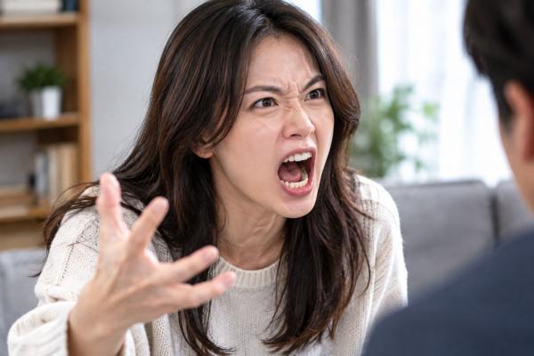 莫名其妙遭到破口大駡，我忍無可忍，於是......