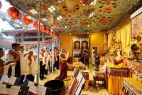 MayorofMayorsMidAutumnFestivalcametotheactionBuddhisttemple-3.jpg