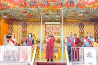 ChanghuaBeidouNiuxuSquarestopsattheworldsonlymobileBuddhisttemple-2.jpg