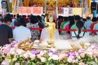 BuddhasBirthday83templesofactionChanghuaDacunRailwayStationBathDharma-2.jpg