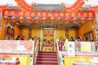 BuddhasBirthday83templesofactionChanghuaDacunRailwayStationBathDharma-3.jpg